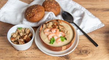 Selleriesuppe mit Garnelen und Croûtons