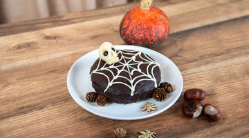 Low Carb Halloween Kuchen mit Marzipan-Deko