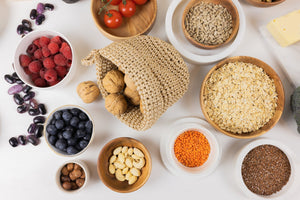 Ballaststoffe wie Himbeeren und Leinsamen