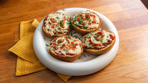 Zwiebel-Pizzabrötchen | Low Carb Rezept