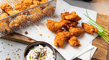 Knusprige Low Carb Chicken Nuggets mit Chili-Dip